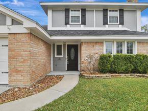 8 Arlington Street, Conroe TX 77301