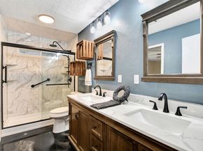 8 Arlington Street, Conroe TX 77301