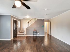 8 Arlington Street, Conroe TX 77301