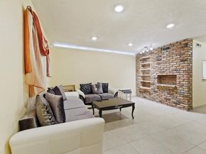 2503 Mccue Road 6, Houston TX 77056