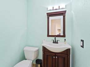 2503 Mccue Road 6, Houston TX 77056