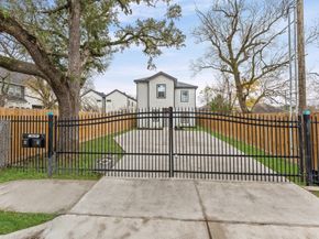 3410 Bremond Street AB, Houston TX 77004