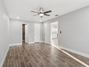 6174 Kenilwood Drive, Houston TX 77033