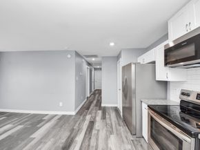 618 Maple Way AB, Houston TX 77015