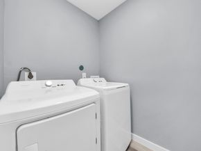 618 Maple Way AB, Houston TX 77015