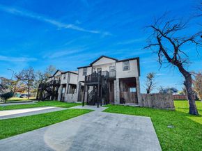 618 Maple Way AB, Houston TX 77015