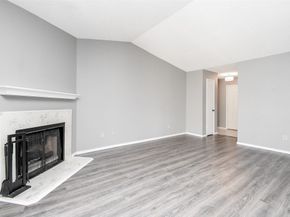 1515 Sandy Springs Road 1006, Houston TX 77042