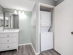 1515 Sandy Springs Road 1006, Houston TX 77042