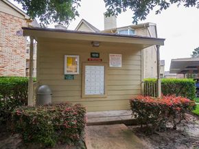 1515 Sandy Springs Road 1006, Houston TX 77042