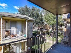 1515 Sandy Springs Road 1006, Houston TX 77042