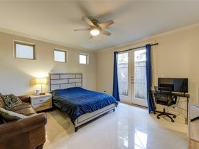 411 W 17th Street B, Houston TX 77008