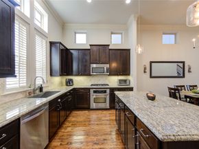 411 W 17th Street B, Houston TX 77008