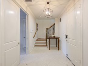 411 W 17th Street B, Houston TX 77008