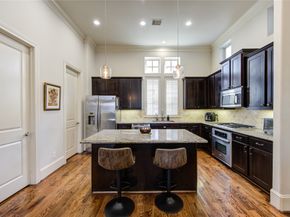 411 W 17th Street B, Houston TX 77008