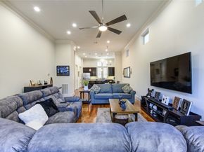 411 W 17th Street B, Houston TX 77008