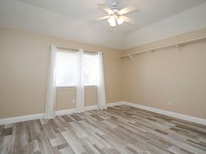 2 Sweet Birch Place, The Woodlands TX 77382