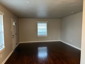 5818 Glenhurst Drive, Houston TX 77033