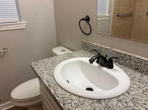 5818 Glenhurst Drive, Houston TX 77033