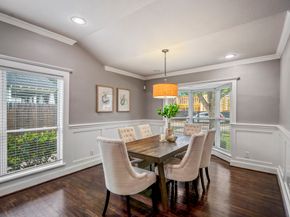 829 E 27th Street, Houston TX 77009