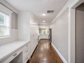 829 E 27th Street, Houston TX 77009