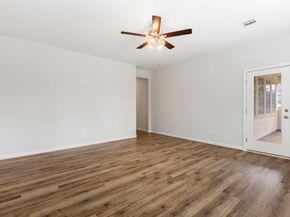 11 Floral Vista Drive, Tomball TX 77375