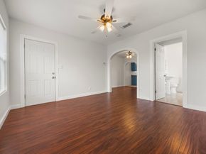 7 Latham Street, Houston TX 77011