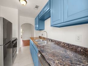 7 Latham Street, Houston TX 77011