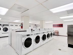 2016 Main Street 2405, Houston TX 77002