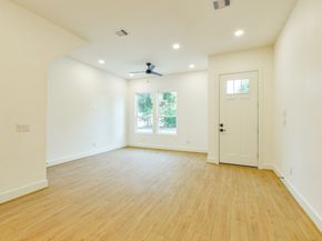 164 Wallace Street, Houston TX 77022