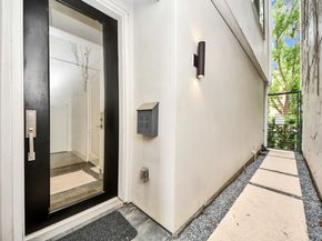 1717 Wentworth Street, Houston TX 77004