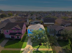10038 Victoria Chase Lane, Houston TX 77075