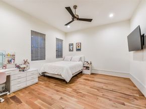 2205 Goldsmith Street, Houston TX 77030