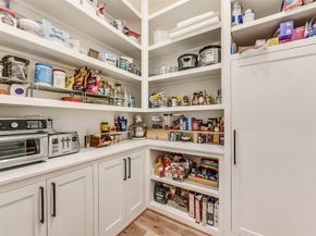 2205 Goldsmith Street, Houston TX 77030