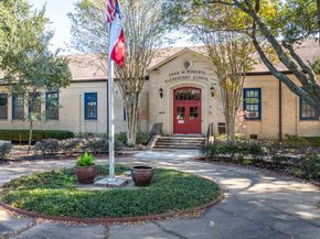 2205 Goldsmith Street, Houston TX 77030