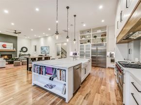 2205 Goldsmith Street, Houston TX 77030