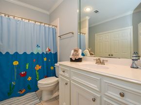 3226 Pemberton Circle Drive, Houston TX 77025