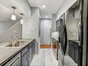 4001 Tanglewilde Street 1402, Houston TX 77063