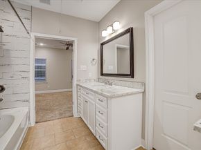 305 Felt Circle, Houston TX 77011