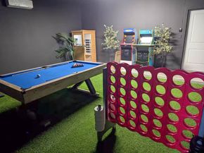 3127 Bolt Street, Houston TX 77051