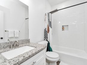 3127 Bolt Street, Houston TX 77051