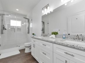 3127 Bolt Street, Houston TX 77051