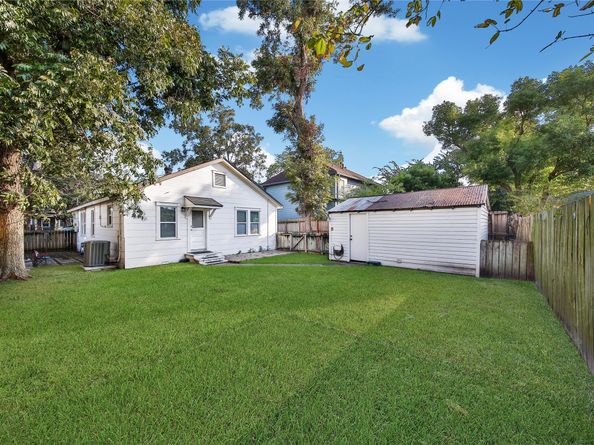 1132 E 28th Street, Houston TX 77009