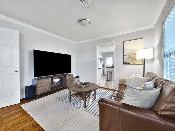 1132 E 28th Street, Houston TX 77009