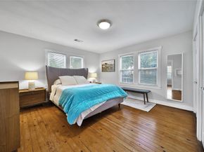 1132 E 28th Street, Houston TX 77009