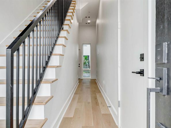 407 Grove Street B, Houston TX 77020