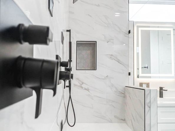 407 Grove Street B, Houston TX 77020