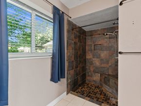 7215 Creek Crest Drive, Houston TX 77095