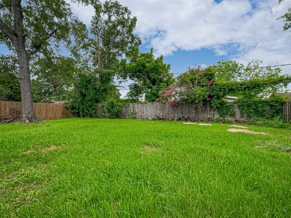 13351 Oak Leaf Lane, Houston TX 77015