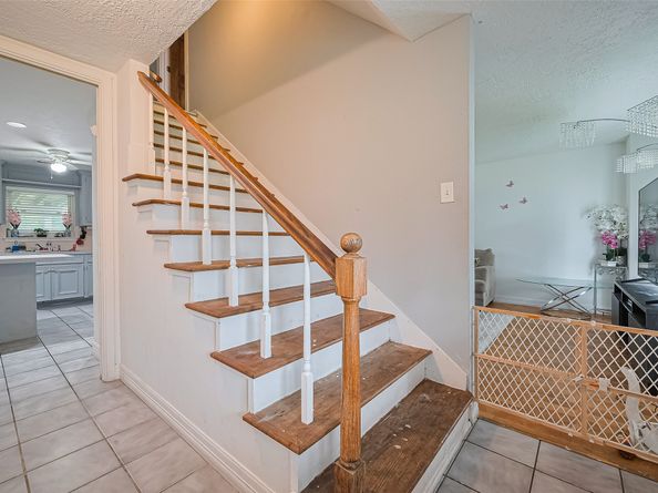 13351 Oak Leaf Lane, Houston TX 77015