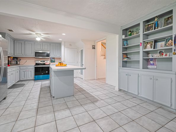 13351 Oak Leaf Lane, Houston TX 77015